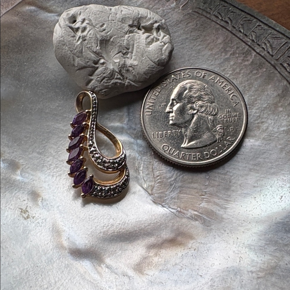 14k over 925 Sterling silver amethyst pendant. - Picture 4 of 4
